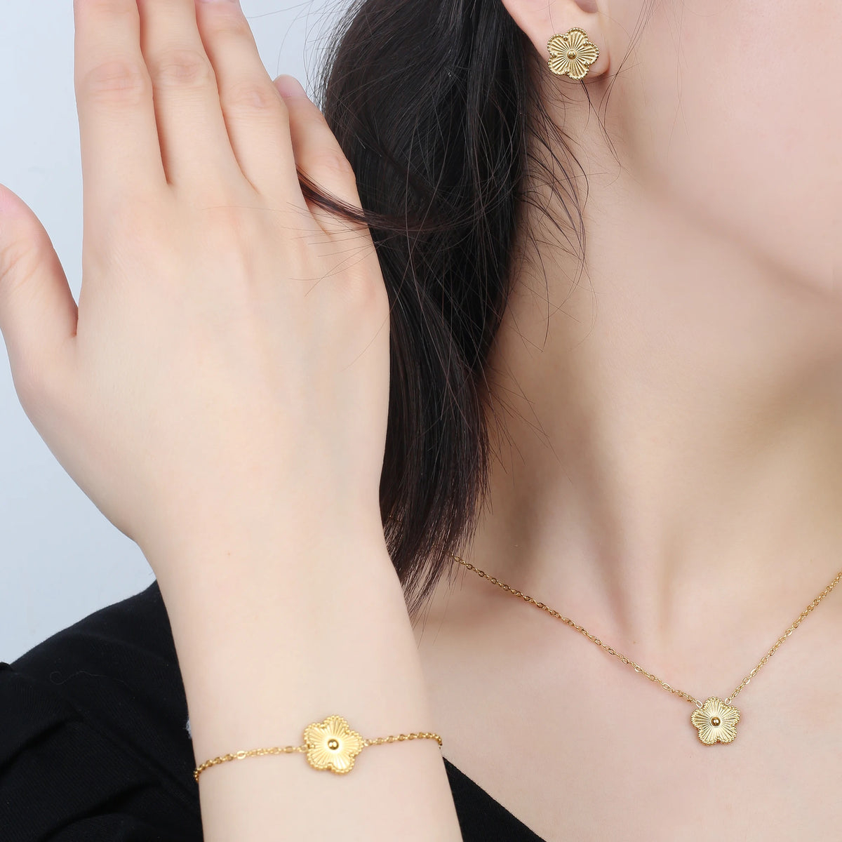 Flower Necklace Earrings Set